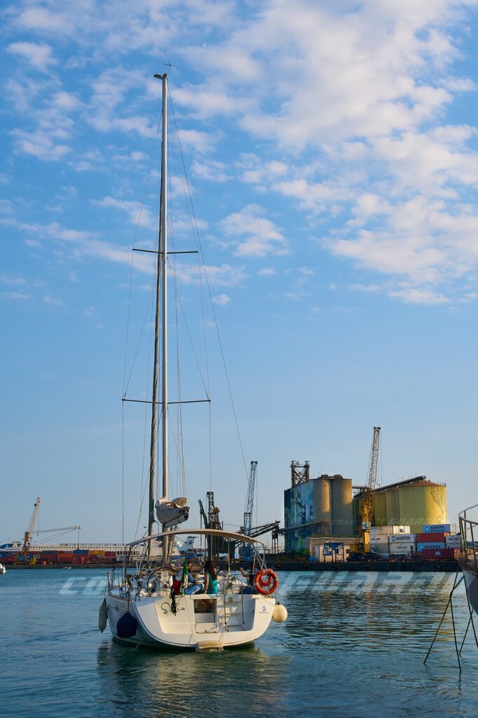 Silos Granari - Porto di Catania - Photo di Cosimo Di Guardo