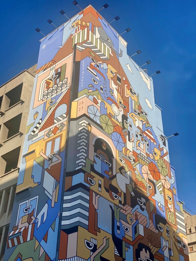 La Banca d'Italia colora Catania il murales sulla facciata in cemento della Filiale firmato dall'artista romana Chiara Capobianco